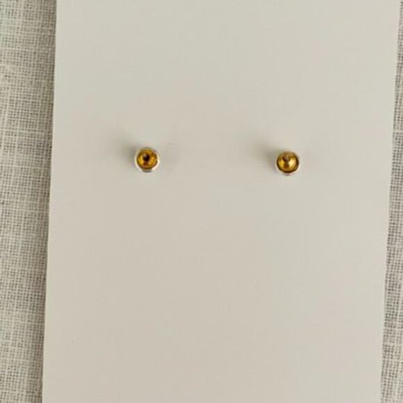 Small Stud Goldtone Heart Lock Stud Earrings Minimalist Academia Cute - Picture 6 of 10